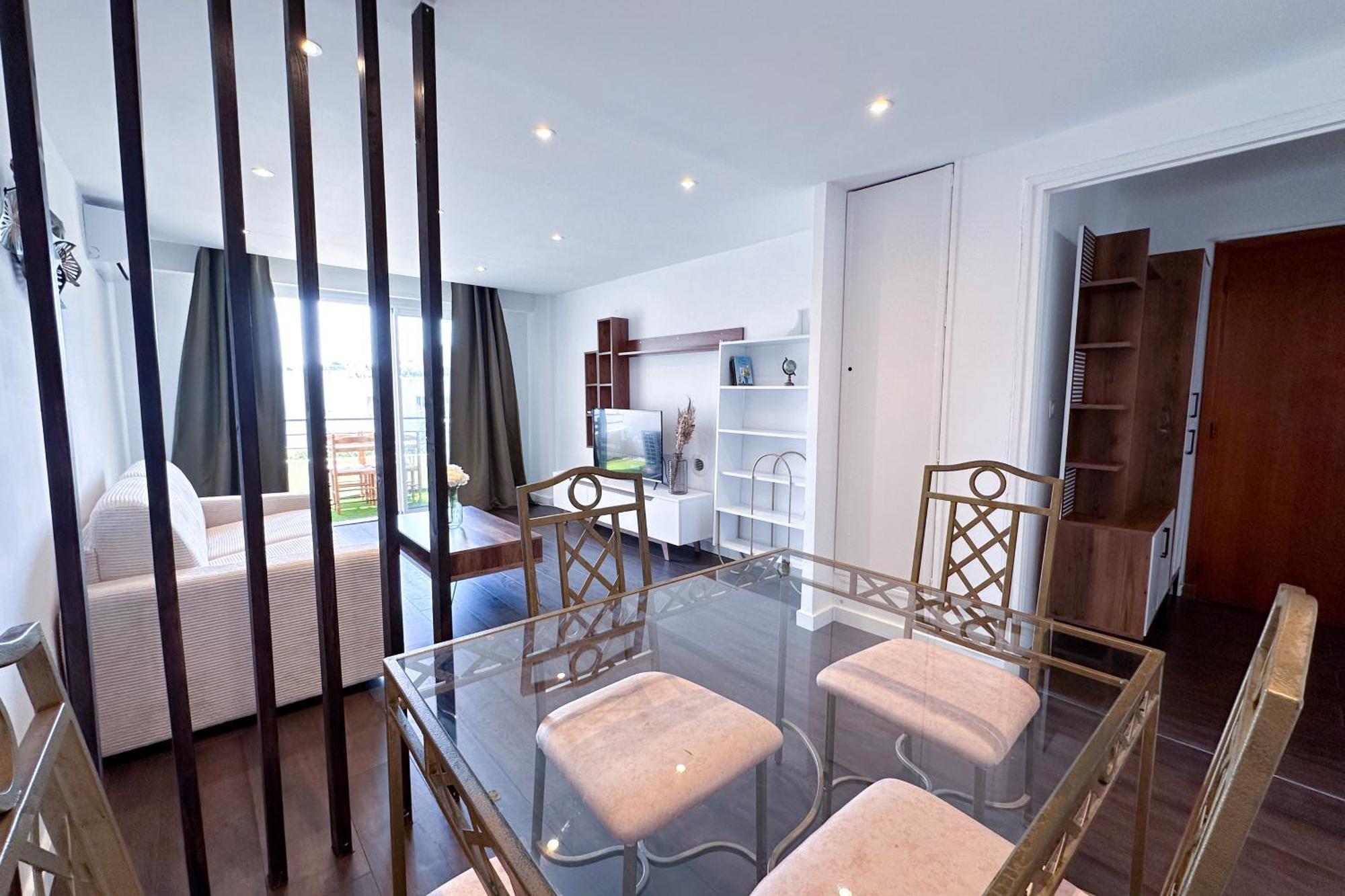 Poincare 4 - Lumineux, Renove, Central Et Calme A Juan Les Pins Antibes Buitenkant foto